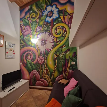 Pati Bilocale - Graffiti's Lägenhet *